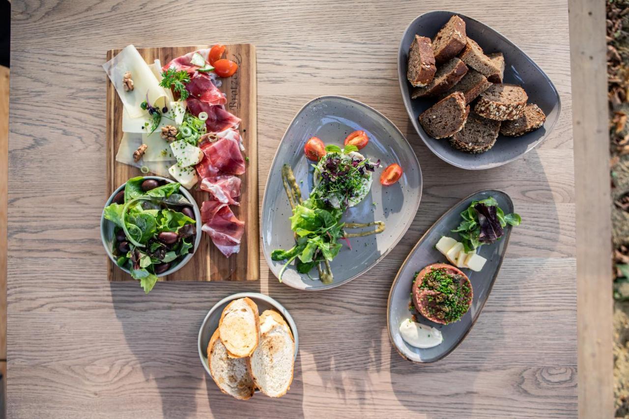 Hotel Restaurant Joseph Bruckneudorf Eksteriør bilde