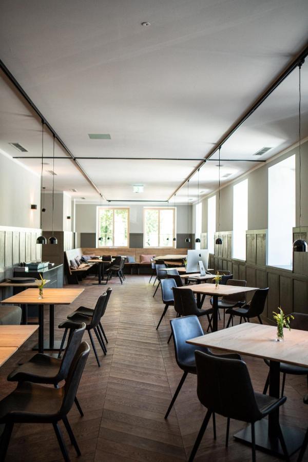 Hotel Restaurant Joseph Bruckneudorf Eksteriør bilde